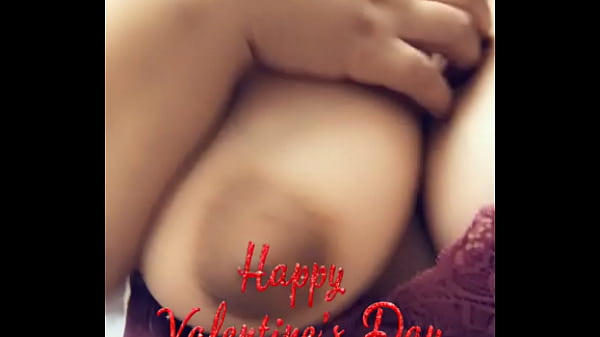 Latin Mommy Chonga Gets Intimate