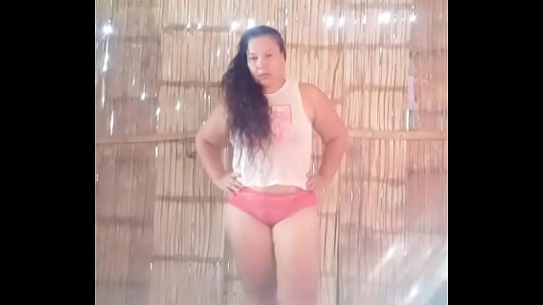 Mature Latina Dances Seductively