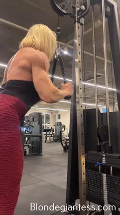 Latina Big Booty Babe Traps Guy Between Legs