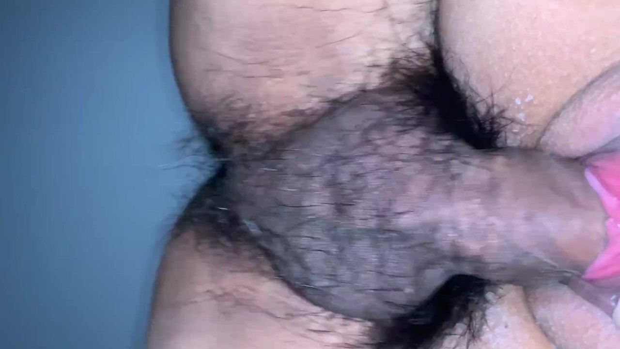 Latina Shaves Pussy Close Up Fucking