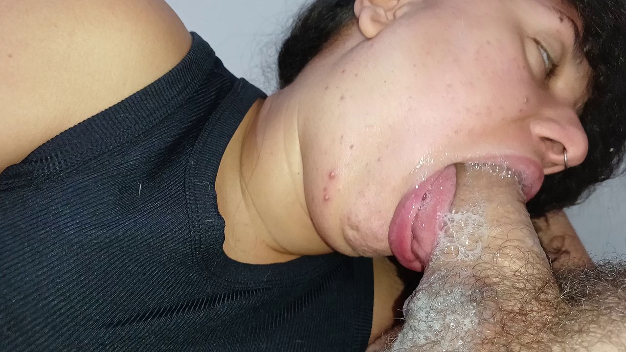 Latina MILF Gives Furious Raw Stroke